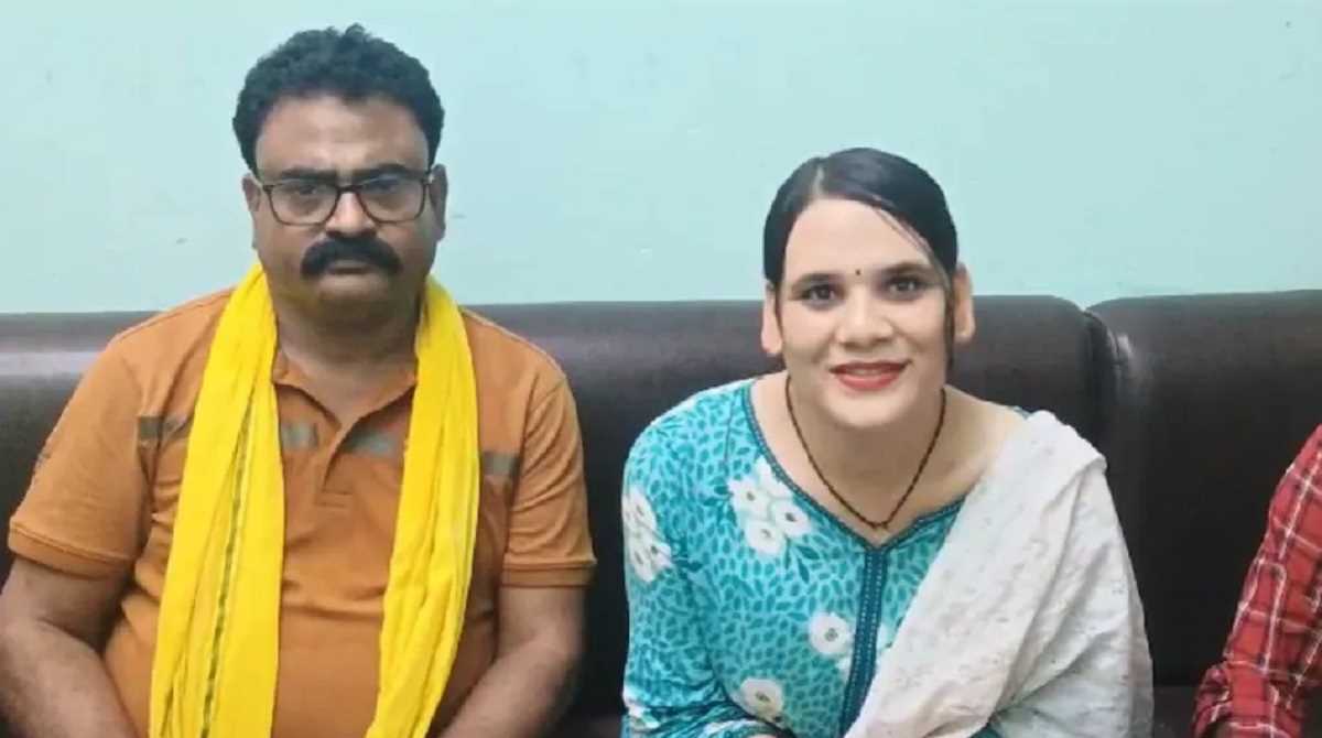 बिहार : मानवी मधु कश्यप बनीं देश की पहली ट्रांसजेंडर दरोगा बिहार : मानवी मधु कश्यप बनीं देश की पहली ट्रांसजेंडर दरोगा